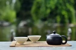可以用茶叶水洗化脓伤口吗