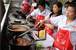 餐饮火锅培训：提升服务品质与经营技能