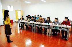月份制造业跌入收缩区间假期因素与需求不足的双重挑战