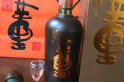 早就宣布戒酒的但斌，为了力挺茅台回归酒桌