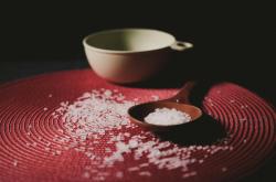 揭秘天价油泼面的背后，一碗价值68元的独特一根面