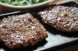 上海最孤独饭店爆火，美食背后的故事与情感共鸣