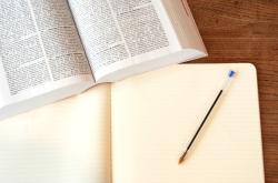 回应学生捅死霸凌者，正义与法律的权衡与反思