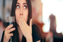 感冒喝红酒会加重病情吗