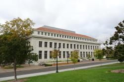 探索上海大学，一所城市的学术明珠