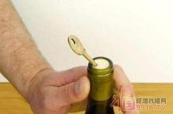 没有开瓶器红酒怎么起