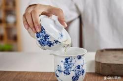 人们把茶叶看作什么东西