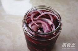 用红酒和洋葱做香肠派对怎么做
