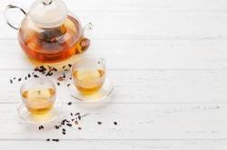 喝红酒喉咙疼怎么回事
