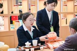 最近卖茶叶的视频火了