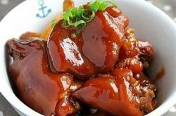 猪蹄用什么食材炖最好