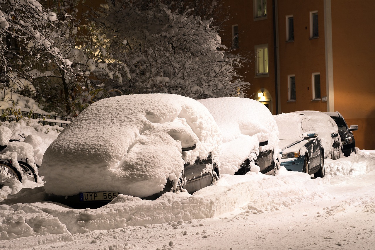 冬季行车安全秘籍，如何在冰雪中驾驭自如