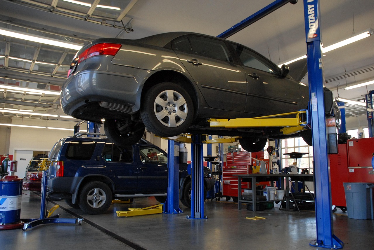 选择保养车，4S店还是维修店？深入解析与实用建议